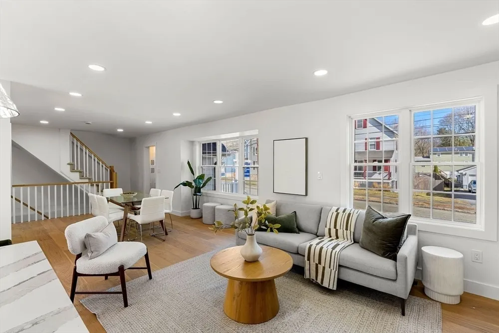 193 Park St, Stoneham, MA 02180
