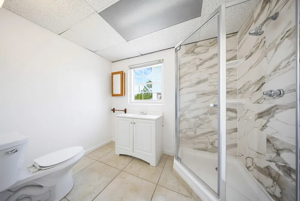 27358 Jamaica Ln, Ramrod Key, FL 33042
