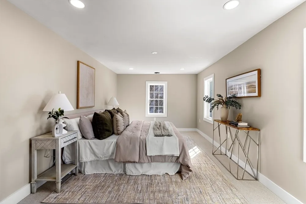 193 Park St, Stoneham, MA 02180