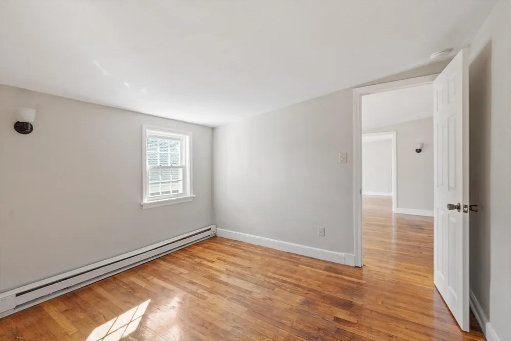 176 Washington St, Dedham, MA 02026