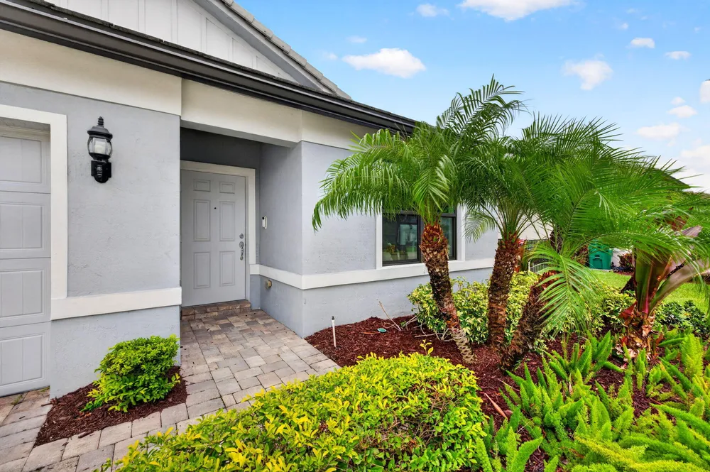 3165 Tamarind Dr, Lauderdale Lakes, FL 33311