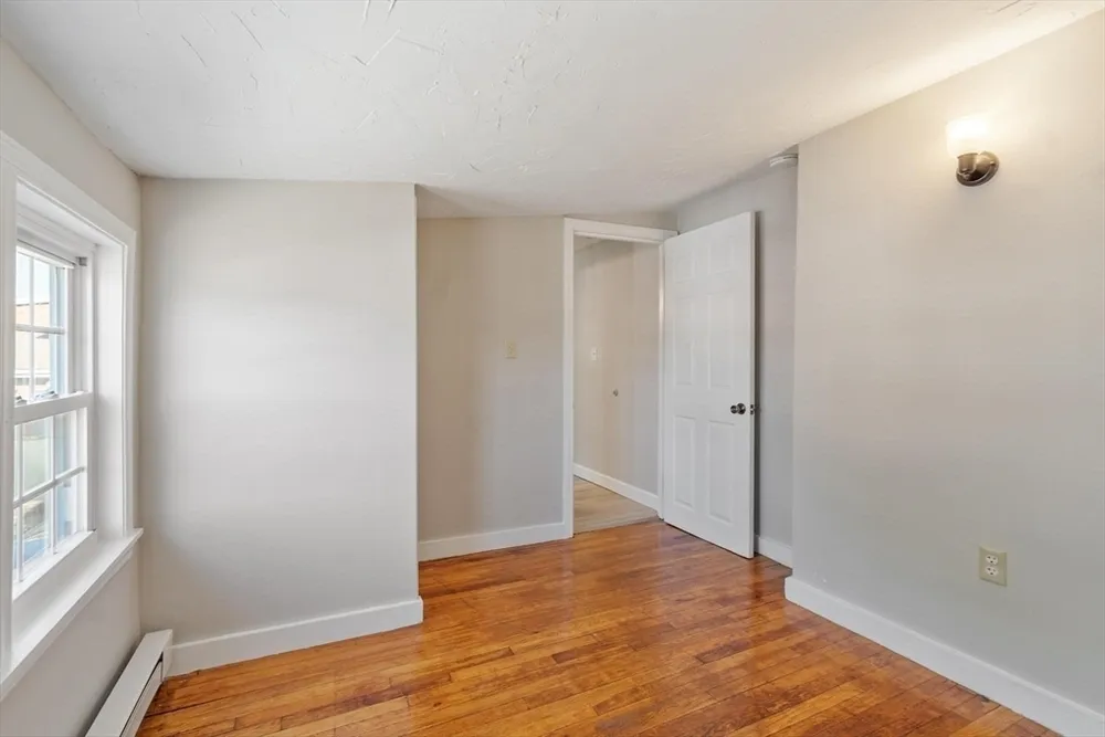 176 Washington St, Dedham, MA 02026