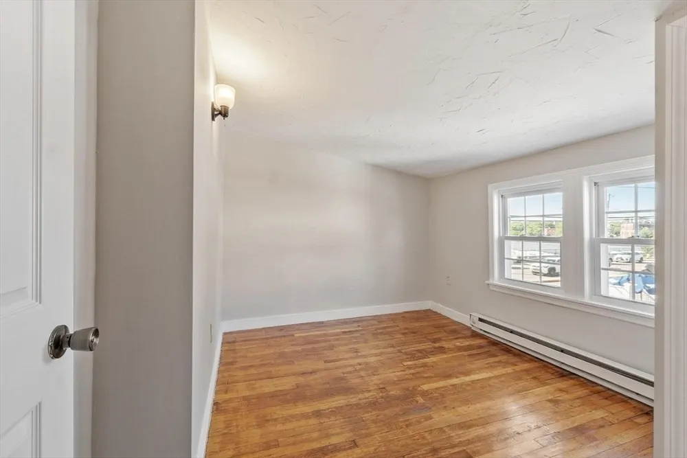 176 Washington St, Dedham, MA 02026