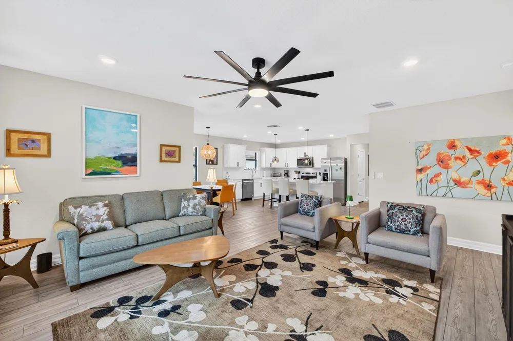 3165 Tamarind Dr, Lauderdale Lakes, FL 33311