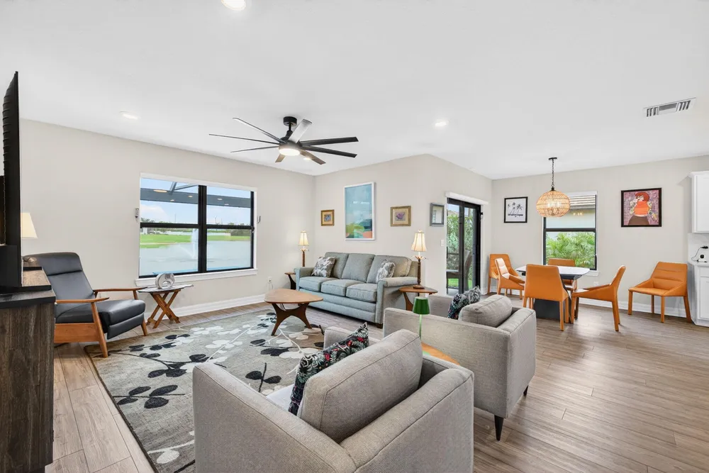 3165 Tamarind Dr, Lauderdale Lakes, FL 33311