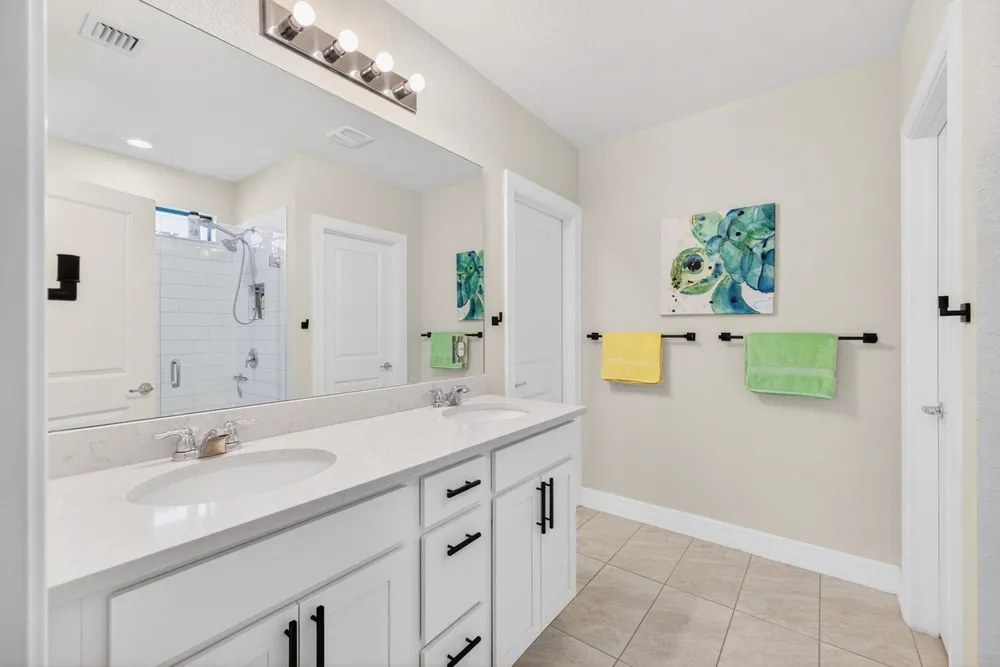 3165 Tamarind Dr, Lauderdale Lakes, FL 33311