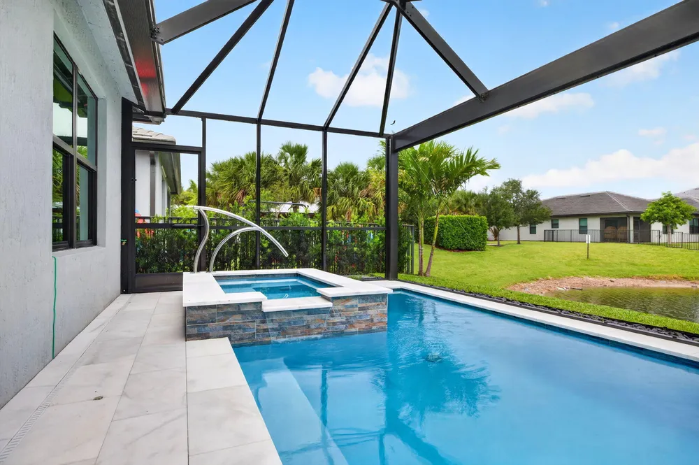 3165 Tamarind Dr, Lauderdale Lakes, FL 33311