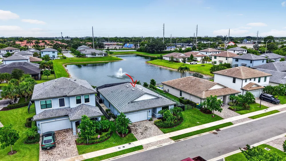 3165 Tamarind Dr, Lauderdale Lakes, FL 33311