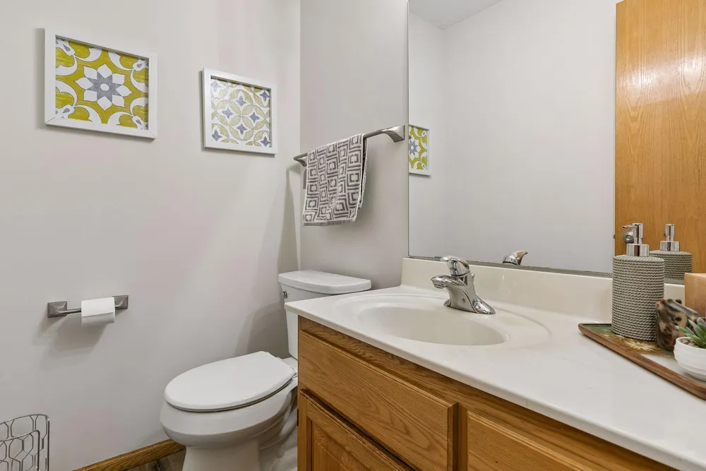 3689 Willbrook Ct, Eagan, MN 55123