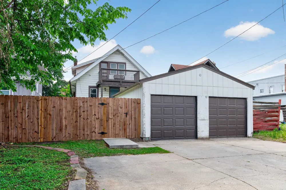 4115 Chicago Ave, Minneapolis, MN 55407