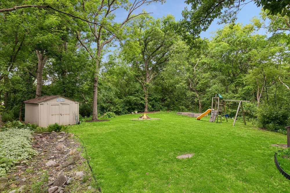 3689 Willbrook Ct, Eagan, MN 55123