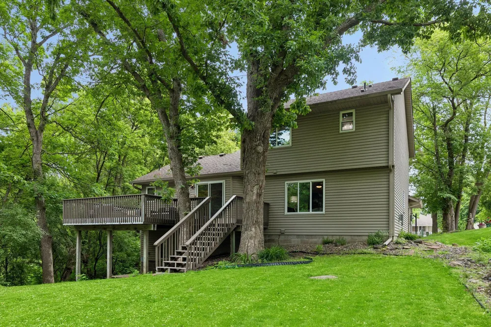 3689 Willbrook Ct, Eagan, MN 55123