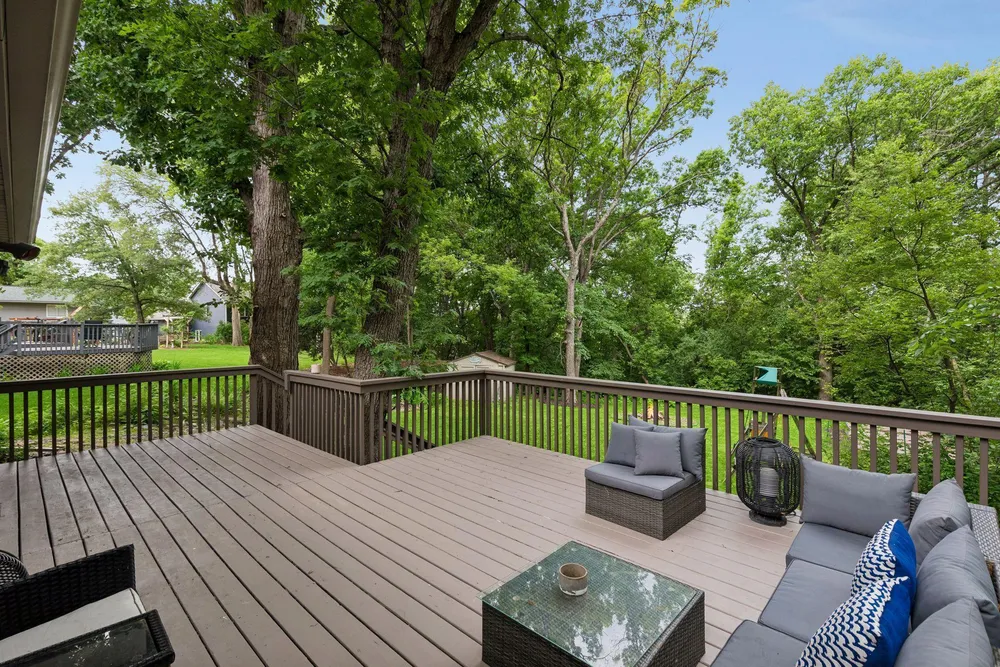3689 Willbrook Ct, Eagan, MN 55123