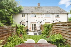 Cherry Avenue, Brentwood