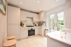 Cherry Avenue, Brentwood