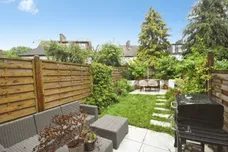 Cherry Avenue, Brentwood