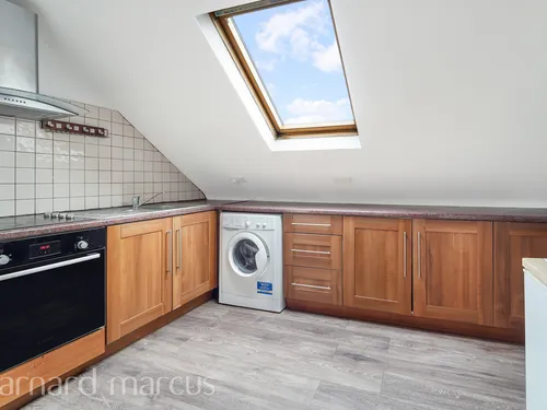 Chiltern Drive, Surbitonphoto