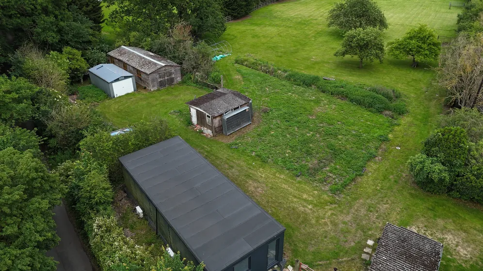 Foxes Lane, North Mymms, AL9 photo 2