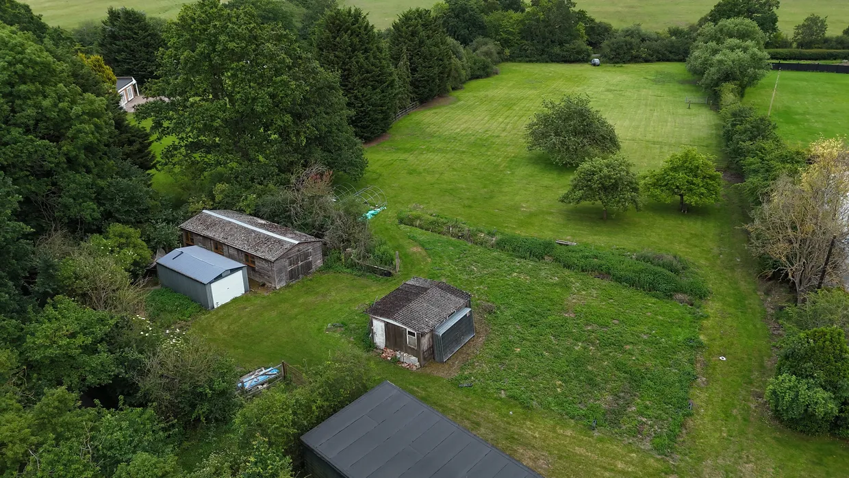 Foxes Lane, North Mymms, AL9 photo 4