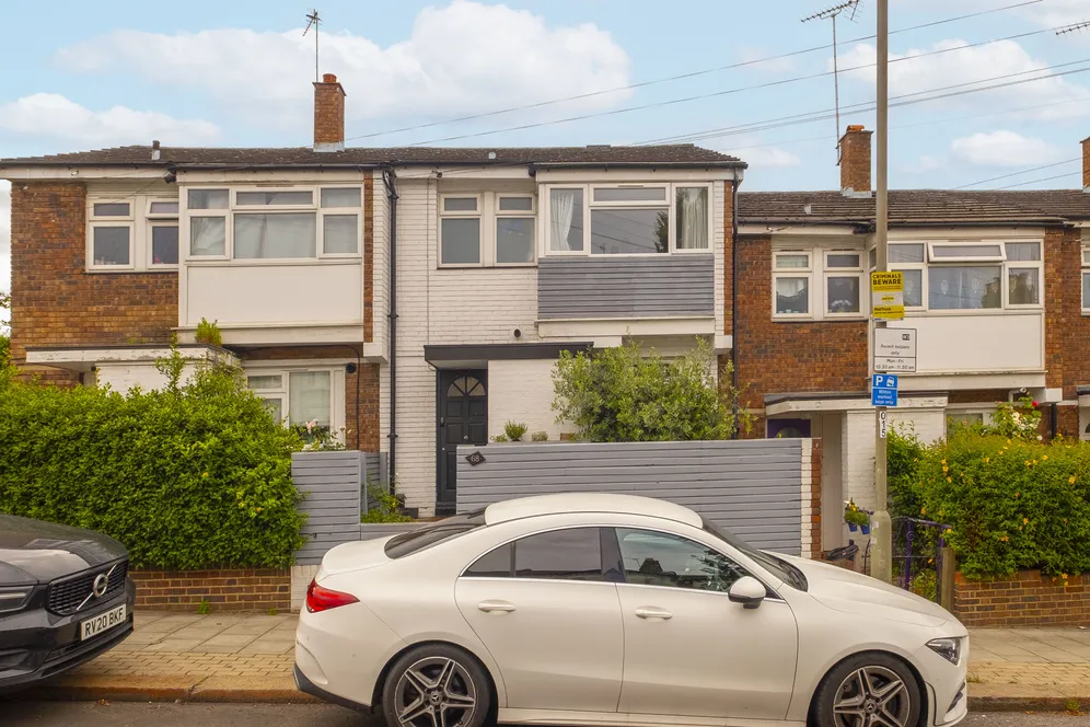 Swaffield Road, London, SW18 photo 2