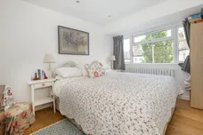 Swaffield Road, London, SW18 photo 9