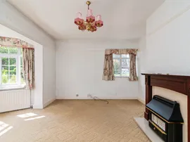 Sutton Passeys Crescent, Nottingham thumb 3