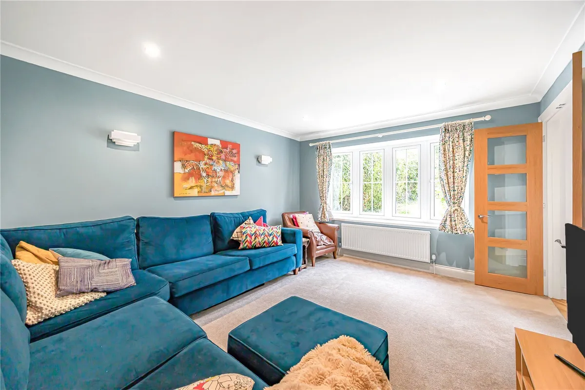 Braybrooke Gardens, Wargrave, Reading, Berkshire, RG10