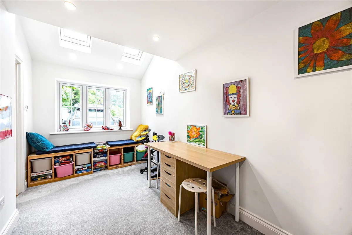 Braybrooke Gardens, Wargrave, Reading, Berkshire, RG10