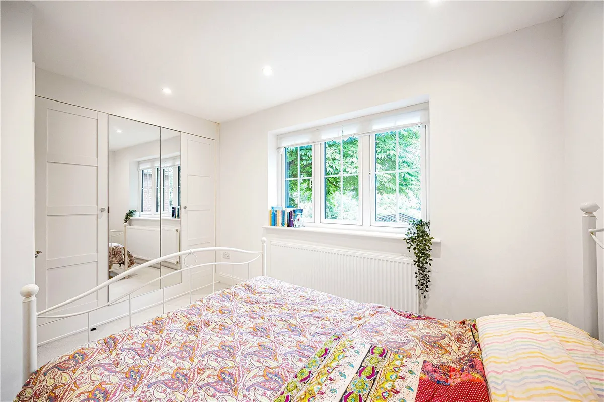 Braybrooke Gardens, Wargrave, Reading, Berkshire, RG10