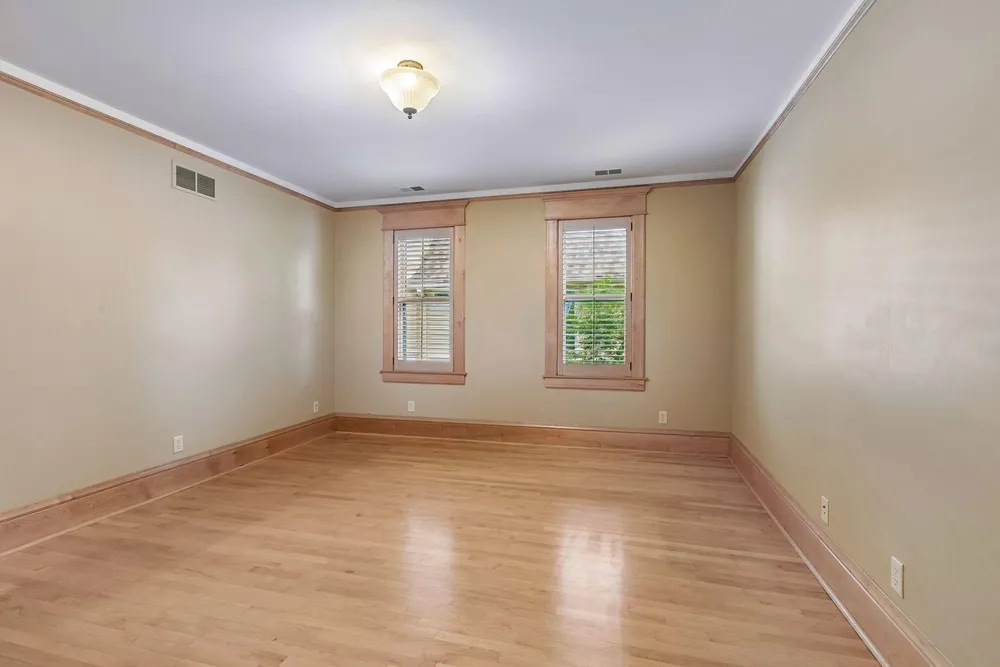 818 Goodrich Ave, St Paul, MN 55105-3345