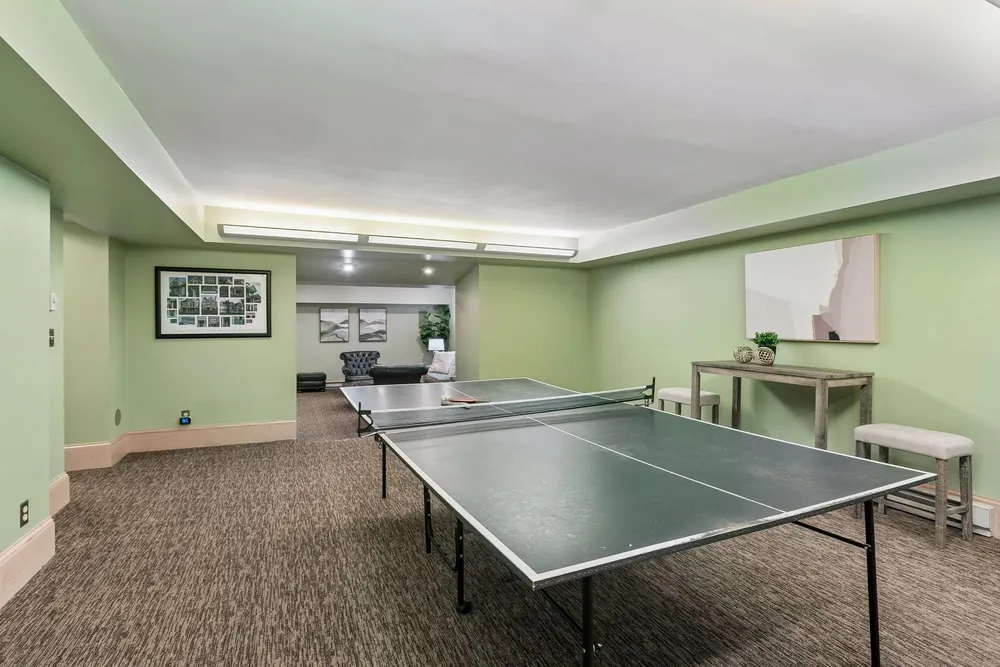 818 Goodrich Ave, St Paul, MN 55105-3345
