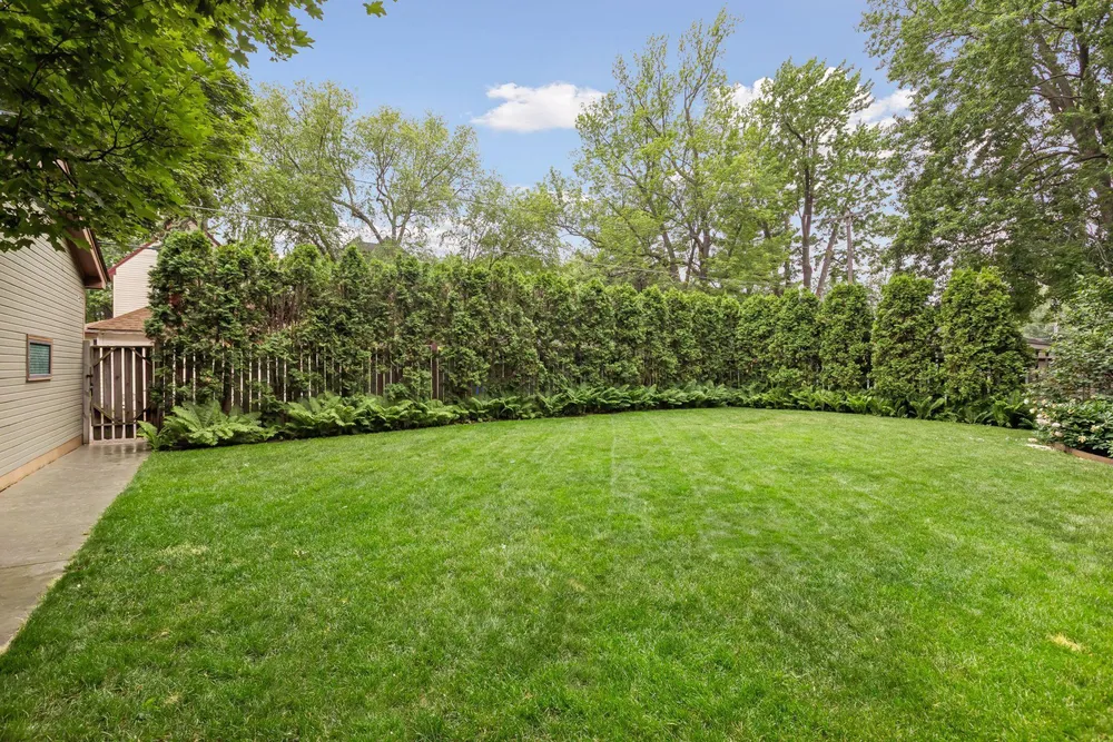 818 Goodrich Ave, St Paul, MN 55105-3345