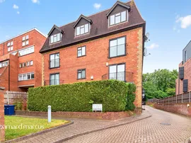 Holden Avenue, London photo
