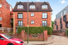 Holden Avenue, London