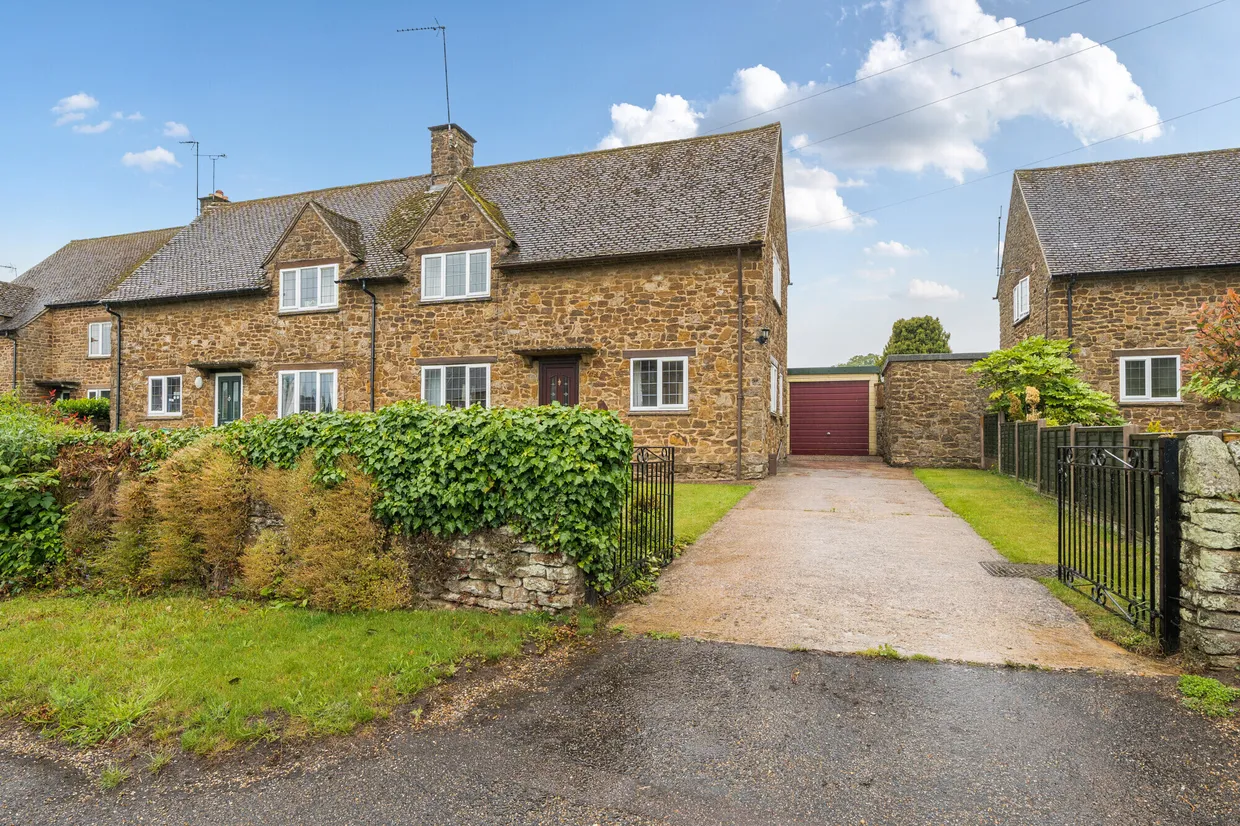 Lime Avenue, Eydon, NN11 photo 1