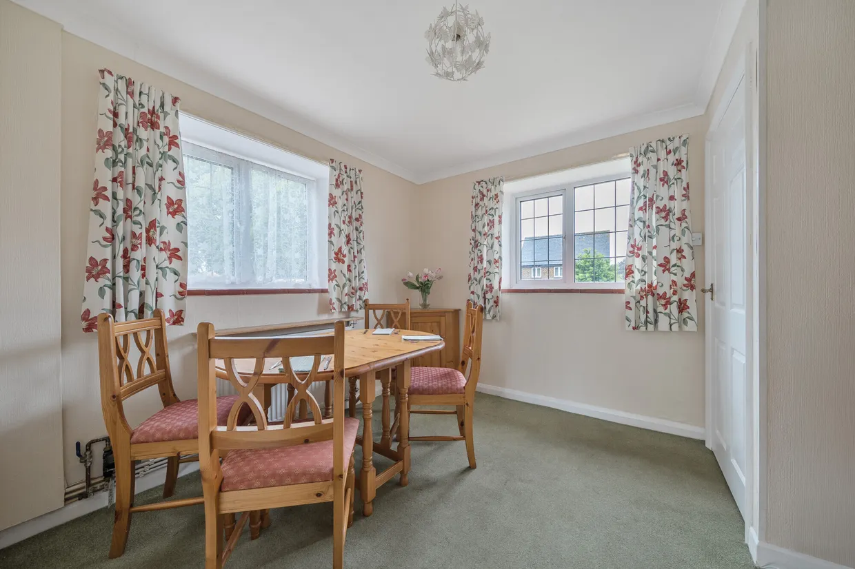 Lime Avenue, Eydon, NN11 photo 2