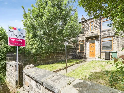Hawthorn Crescent, Yeadon, Leedsphoto