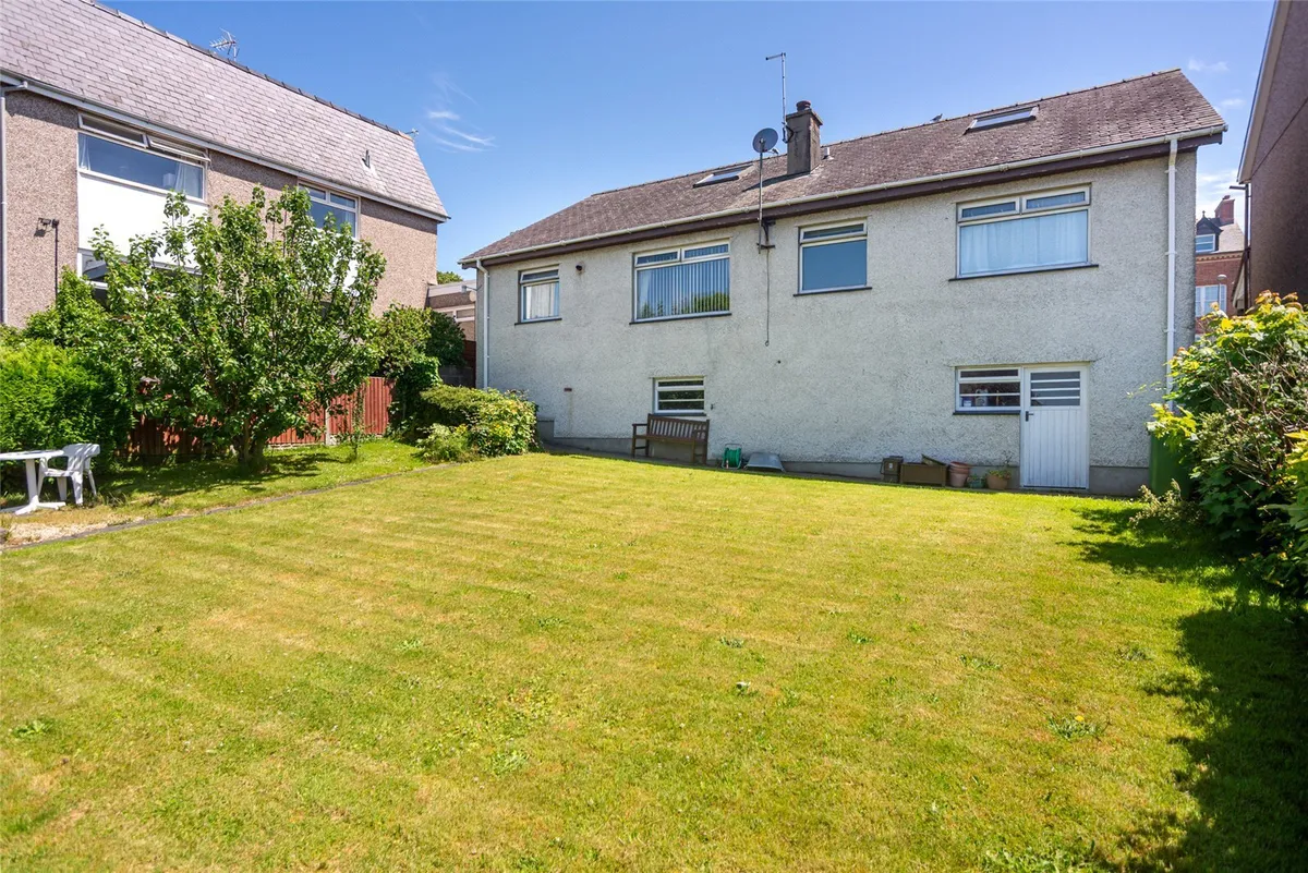 St. Davids Road, Caernarfon, Gwynedd, LL55