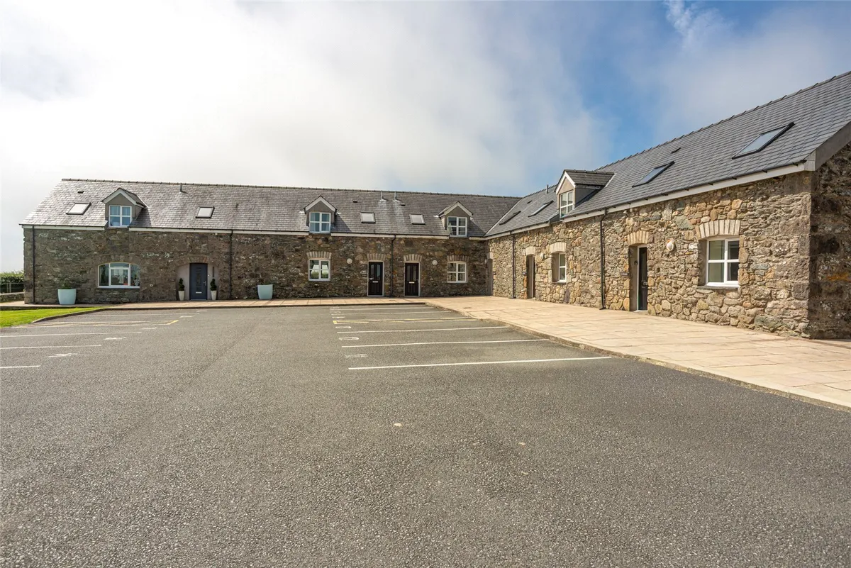 Llangefni, Isle of Anglesey, LL77