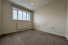 Empire Court, GRANTHAM