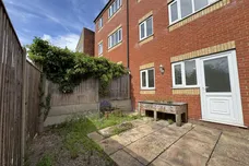Empire Court, GRANTHAM