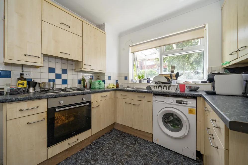The Knoll, Ealing, W13 photo 4