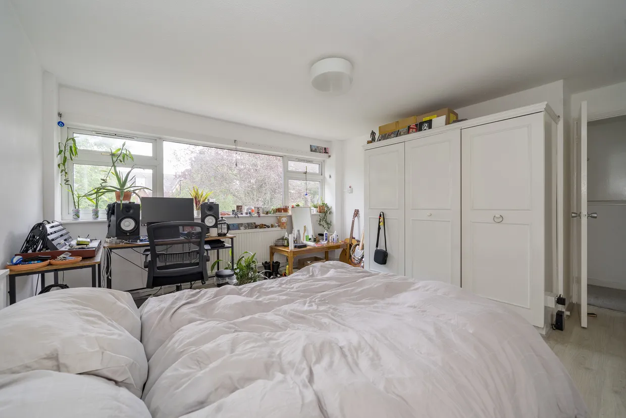 The Knoll, Ealing, W13 photo 7