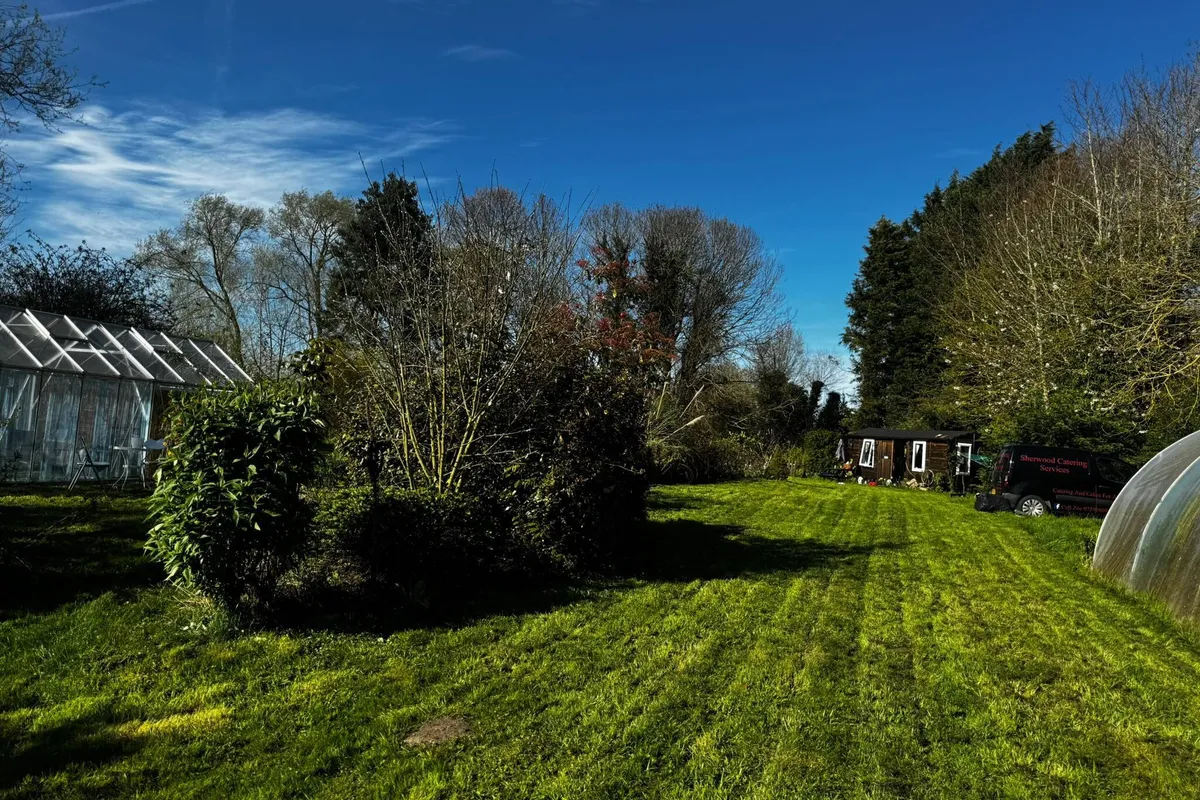 Low Street, Collingham, Newark