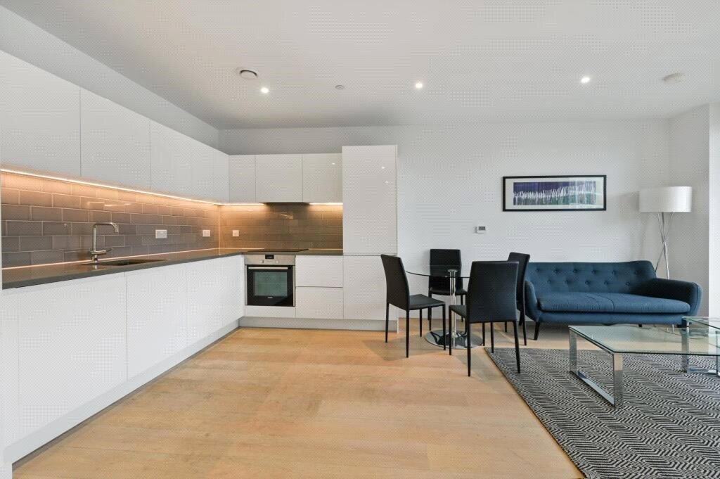 Schooner Road, London, E16 Image 2