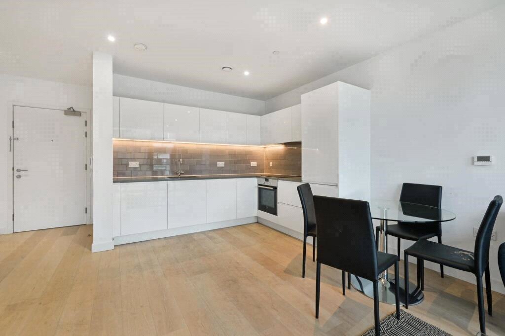 Schooner Road, London, E16 Image 6