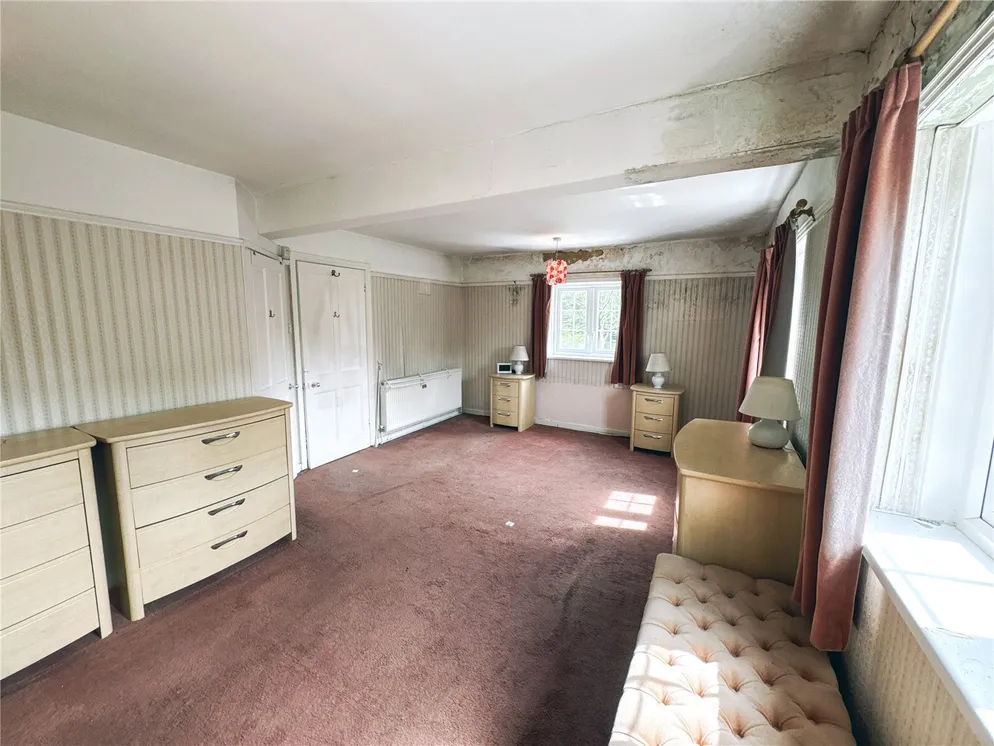Property carousel item 20