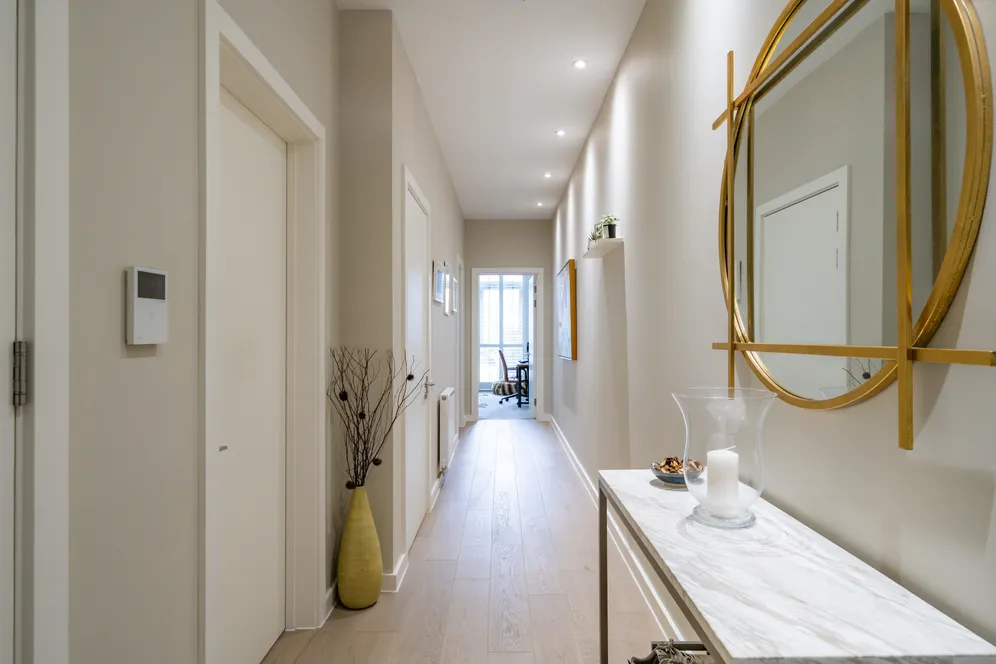 10 Chatfield Road, London, SW11 photo 2