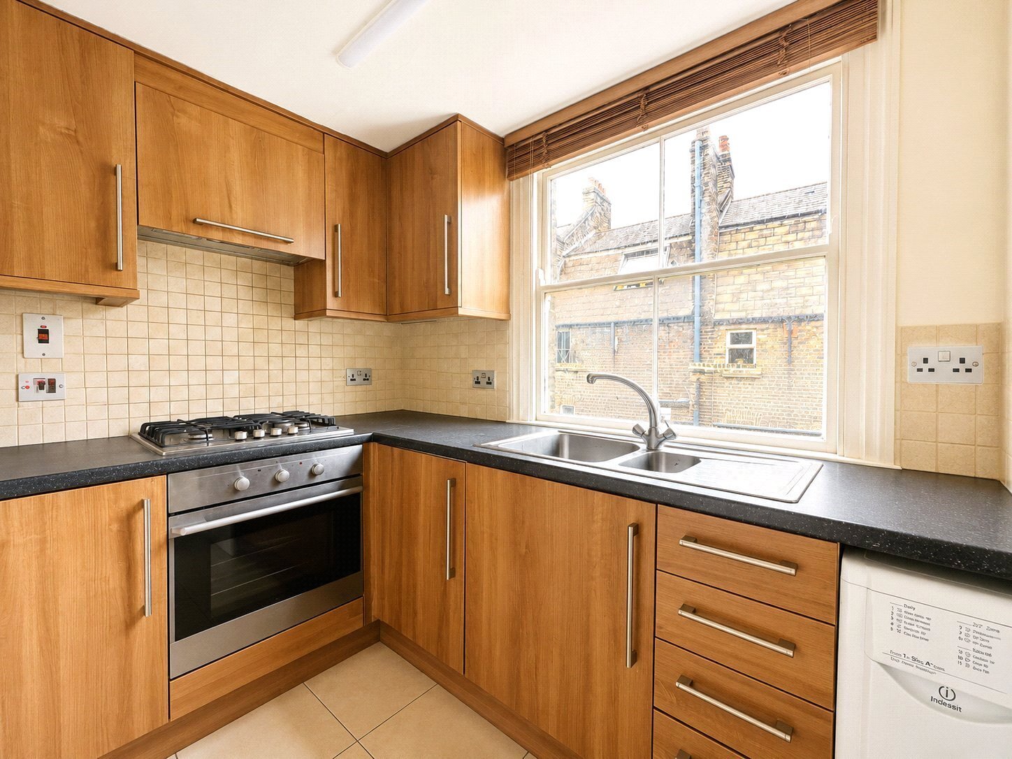 Settles Street, London, E1 Image 3