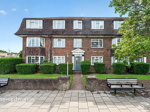 Kingston Road, Surbitonphoto